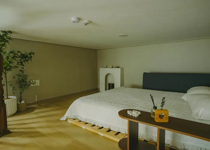 Villa Edge House Hongdae